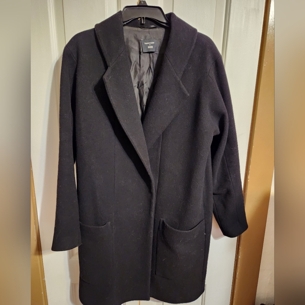 RARE FIND Yvonne Laufer men's wool updated Pea Coat, sleek buttonless exterior